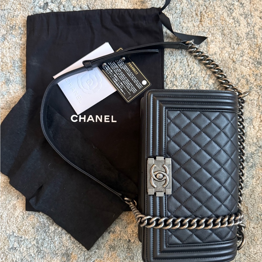 Chanel Le Boy Series 29 in Excellent Condition